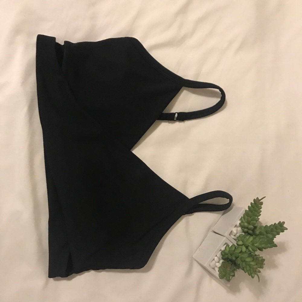 fabletics sports bra